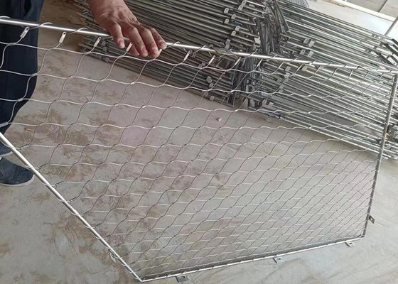 Il cavo metallico della protezione 4mm che cattura con la rete facilmente ha montato l'anti acciaio inossidabile corrosivo