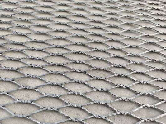 Diametro del filo da 0,5 mm a 3,2 mm Rete flessibile per uccelli progettata per proteggere prodotti agricoli e piante ornamentali