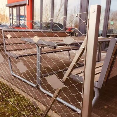 Prevenzione delle cadute Ossido nero Finitura in acciaio inossidabile rete di filo con angolo di 60 gradi rete